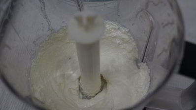 нежная творожная запеканка с фруктами