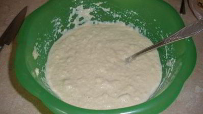 пирог-запеканка из батона с яблоками