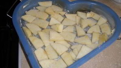 пирог-запеканка из батона с яблоками