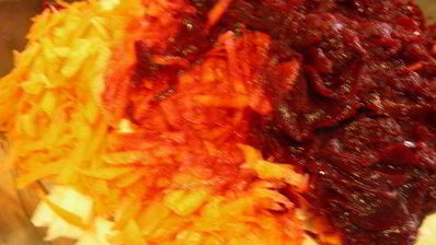 пирог-запеканка из капусты, моркови и свеклы