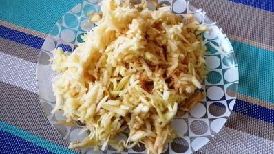 запеканка из овсяных хлопьев с яблоками и клюквой