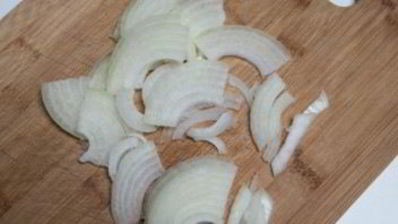 запеканка из пельменей с сыром и грибами