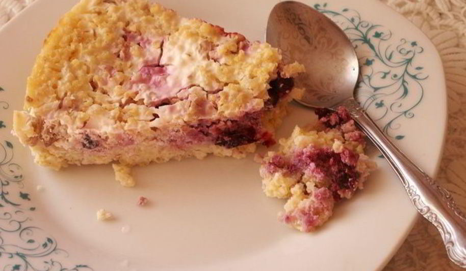 Рецепт запеканки из пшенки с ягодами и орехами