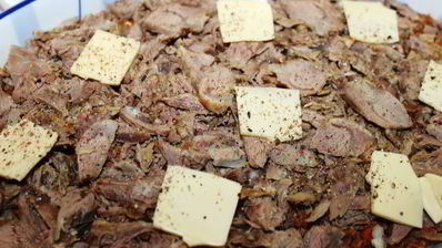 запеканка с двойным мясом