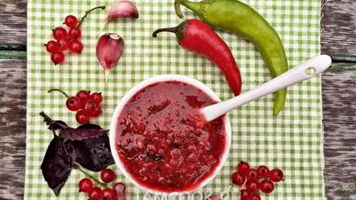 аджика из красной смородины