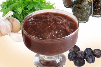 Аджика из слив классическая