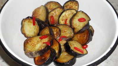 баклажаны с острым перцем и аджикой по-грузински