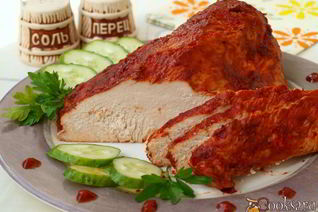 Филе индейки запеченное в томатно-соевом соусе с аджикой