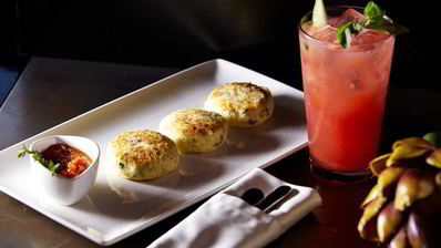 соленые сырники с аджикой