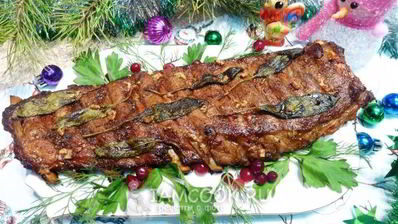свиные ребрышки с сухой аджикой и шалфеем