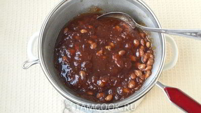 абрикосовый джем с ядрами