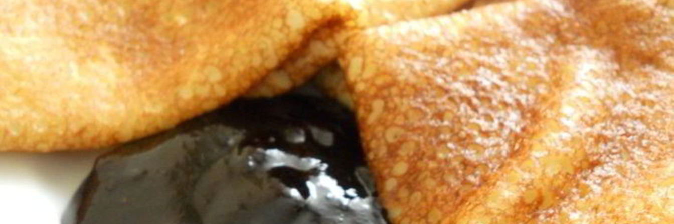 Блинчики Солнечные с черничным джемом