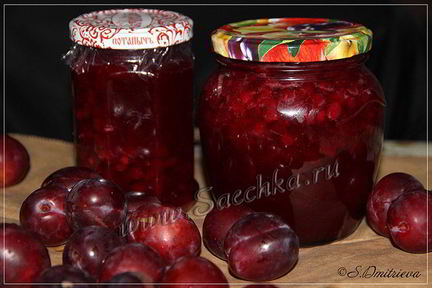Бруснично-сливовый джем