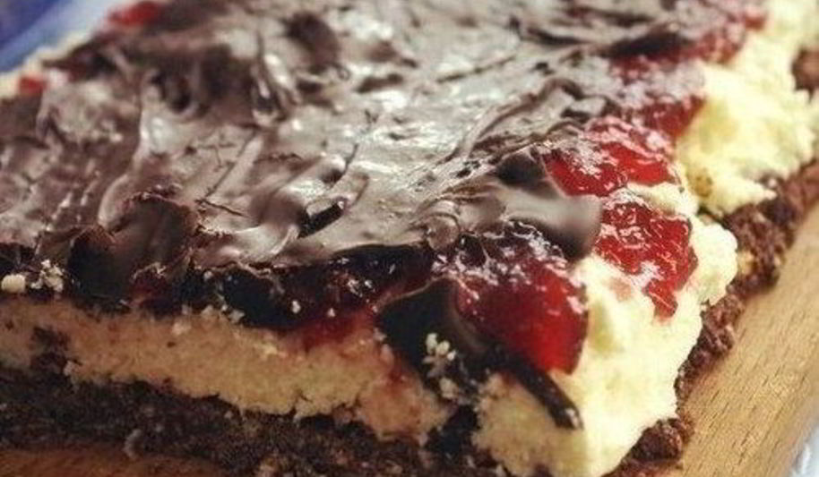 Рецепт чизкейка с ягодным джемом без выпекания