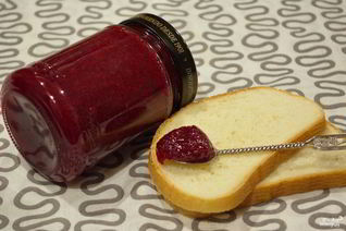 Джем из кизила