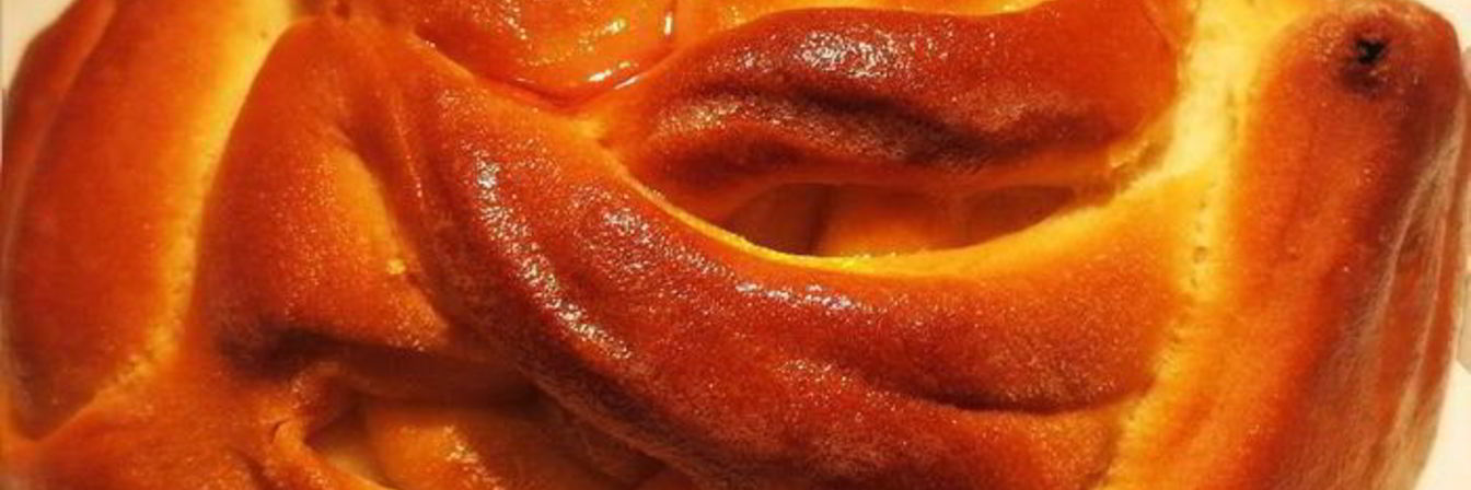 Слоеные булочки с малиновым джемом