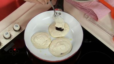 сметанные пампушки с джемом