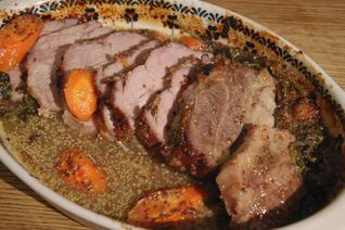 Свинина, запеченная в апельсиновом джеме с горчицей