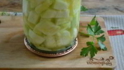 кабачки в чесночном соусе на зиму