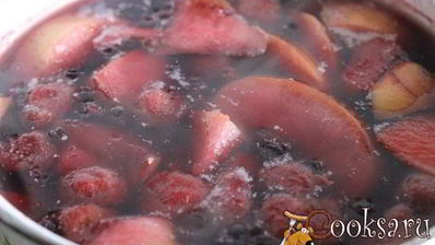 фруктово-ягодный компот