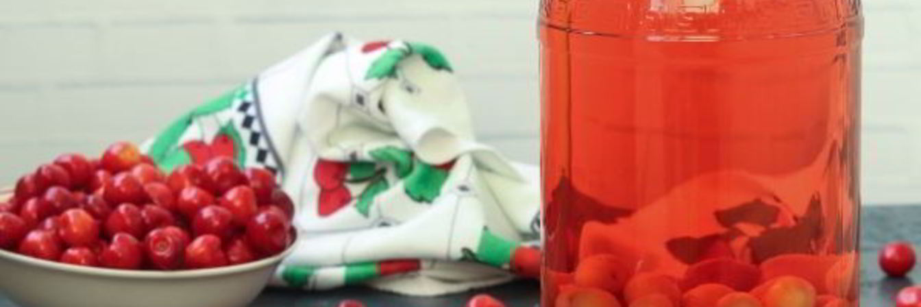 Компот из черешни с косточками без стерилизации