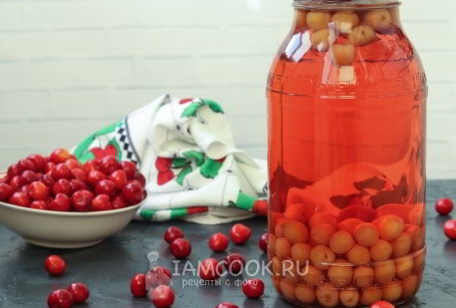 Компот из черешни с косточками без стерилизации
