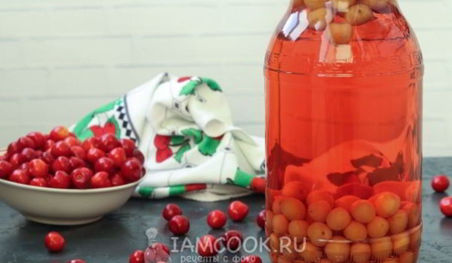 Рецепт компота из черешни с косточками без стерилизации