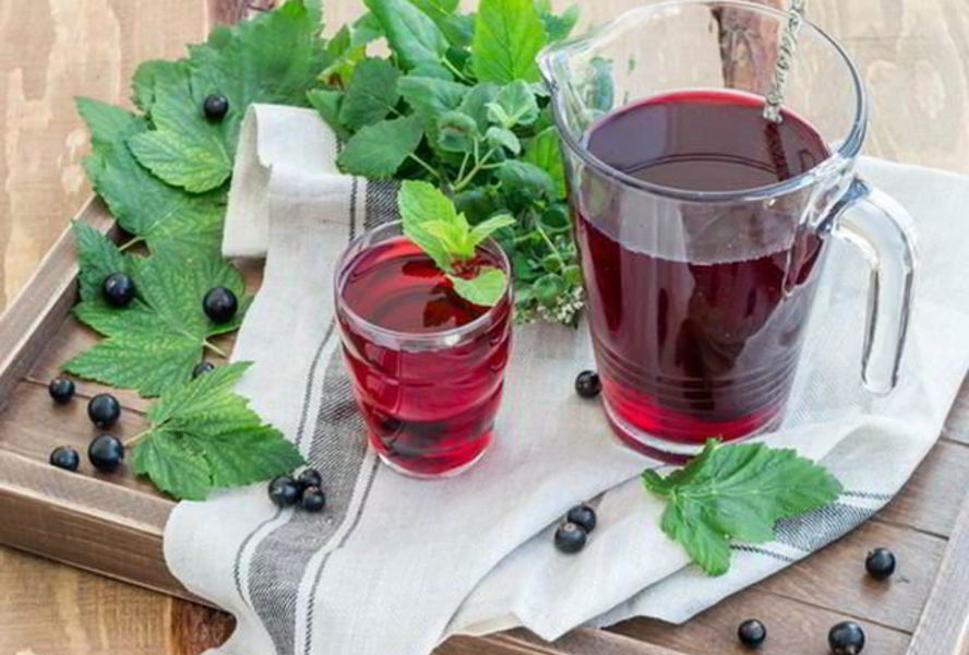 Компот из черной смородины