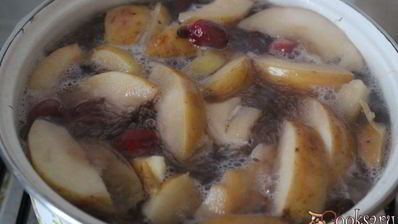 компот из кизила, яблок и мяты