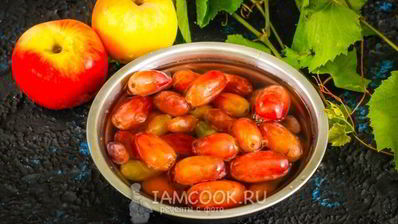 компот из винограда и яблок на зиму