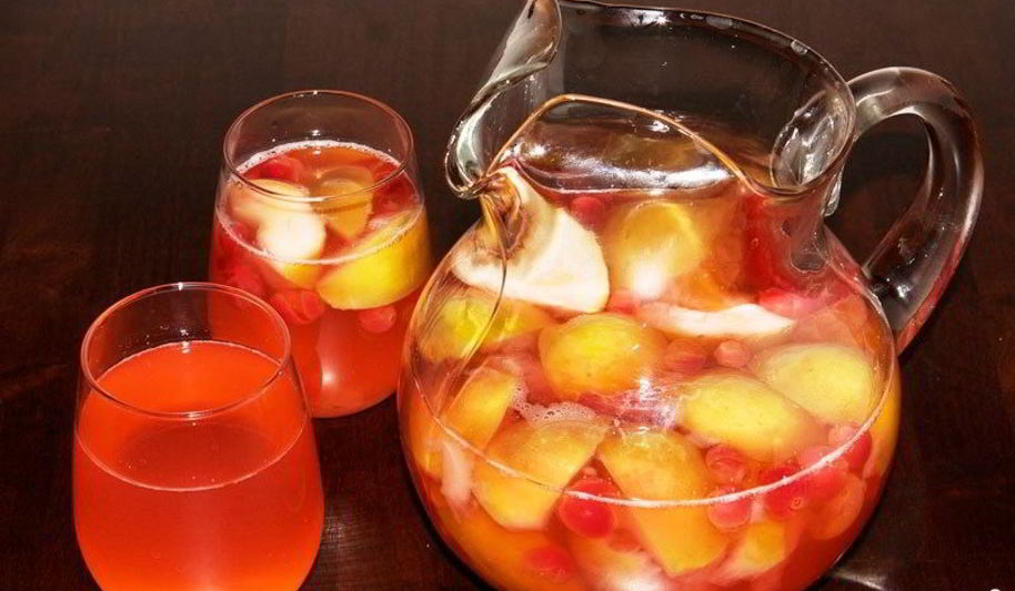 Рецепт компота из яблок и клюквы