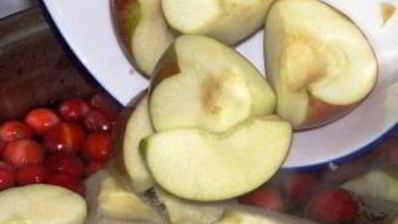 компот из яблок и клюквы