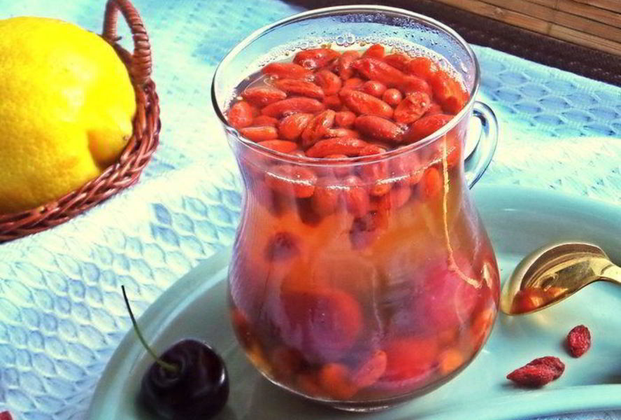 Вишнево-яблочный компот