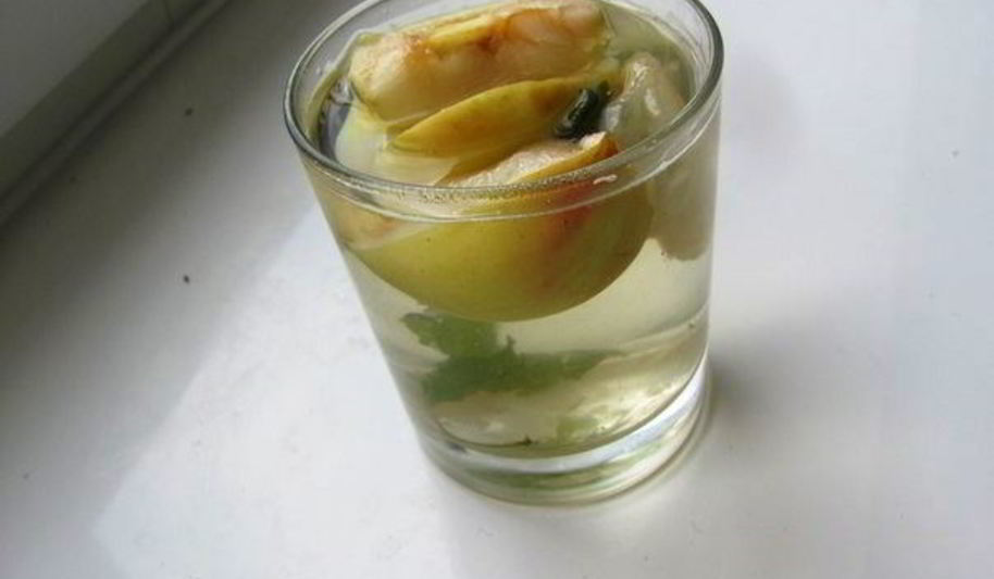 Рецепт яблочного компота из свежих яблок