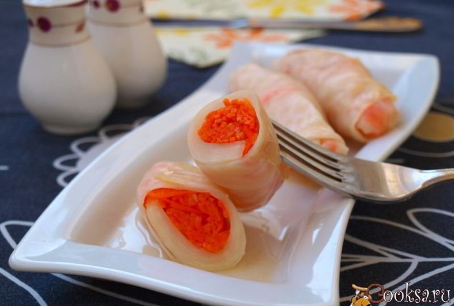 Квашеные капустные рулетики с морковью