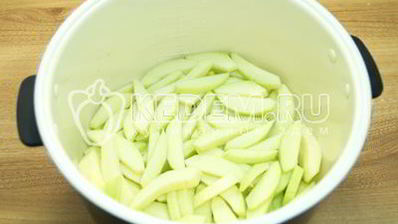 лечо из кабачков в мультиварке