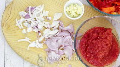 лечо из перца, помидоров и лука