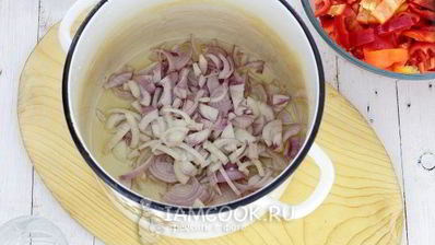 лечо из перца, помидоров и лука