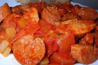 Лечо по-венгерски с копченой колбасой