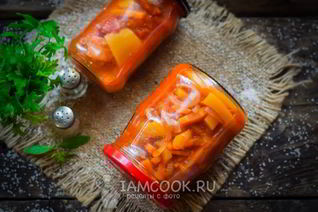 Лечо с морковью и томатной пастой