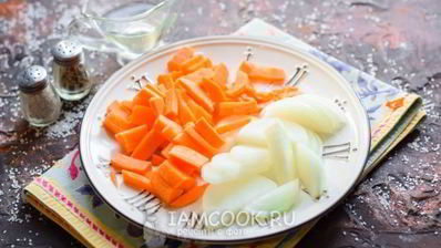 лечо с морковью и томатной пастой