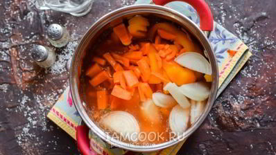 лечо с морковью и томатной пастой