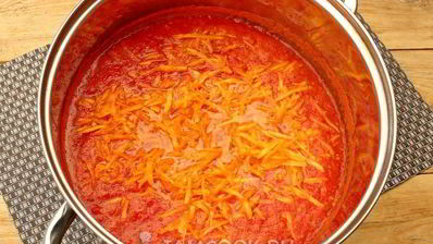 лечо с помидорами, перцем и морковью