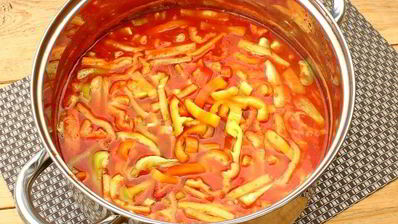 лечо с помидорами, перцем и морковью