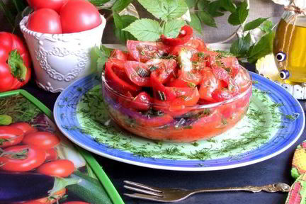 Быстрые маринованные томаты и перцы