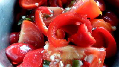 быстрые маринованные томаты и перцы