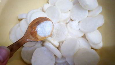 дайкон маринованный