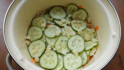 капуста маринованная с огурцами