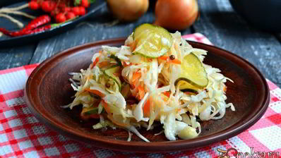 капуста маринованная с огурцами