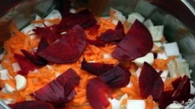 маринованная капуста кусочками со свеклой